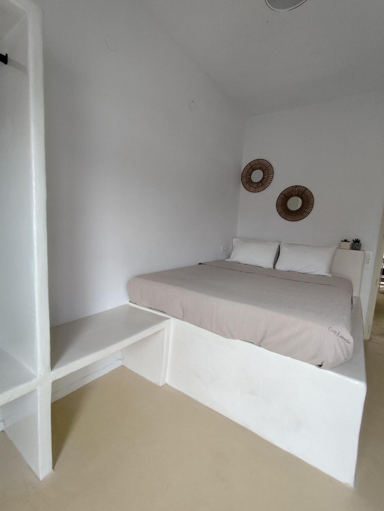 Suite Diminutif 2 Adamantas  Dış mekan fotoğraf